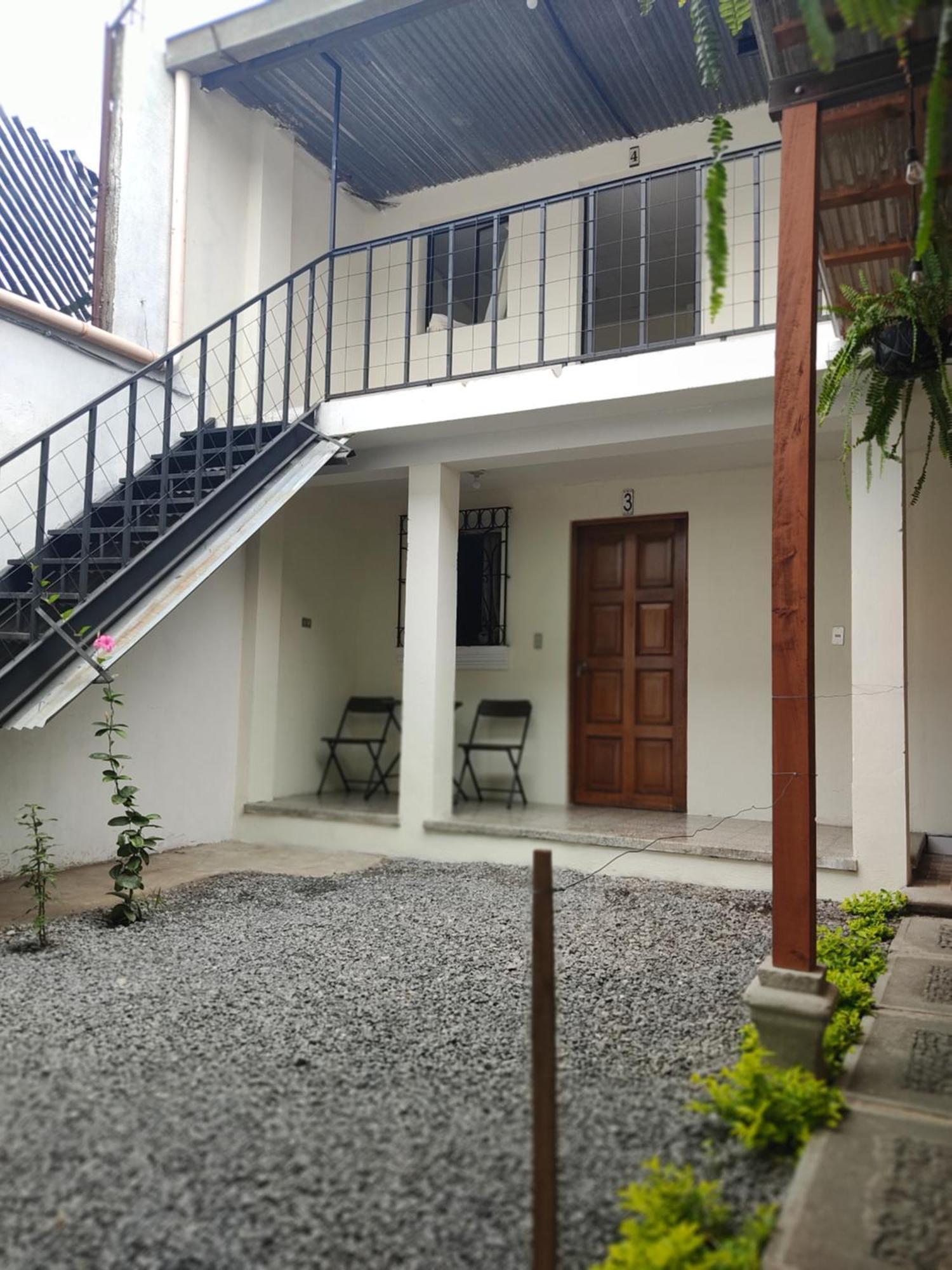 Blue Moon Hostel Antigua Exterior photo